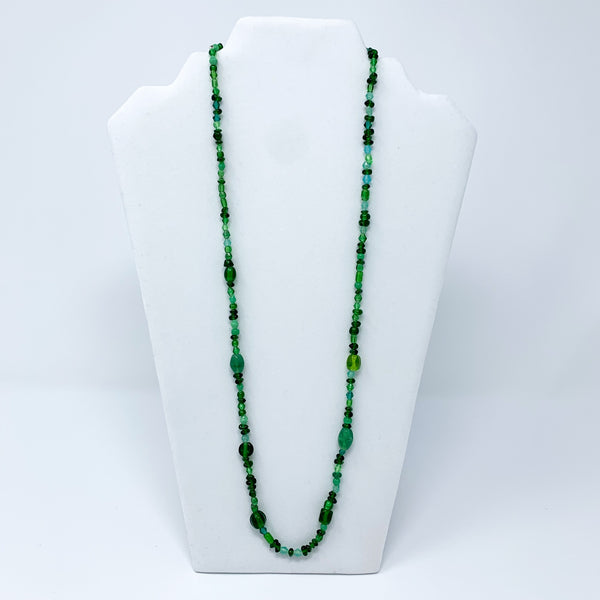 Zig Zag pista green beaded necklace – DIADIL SOLUTIONS INC.